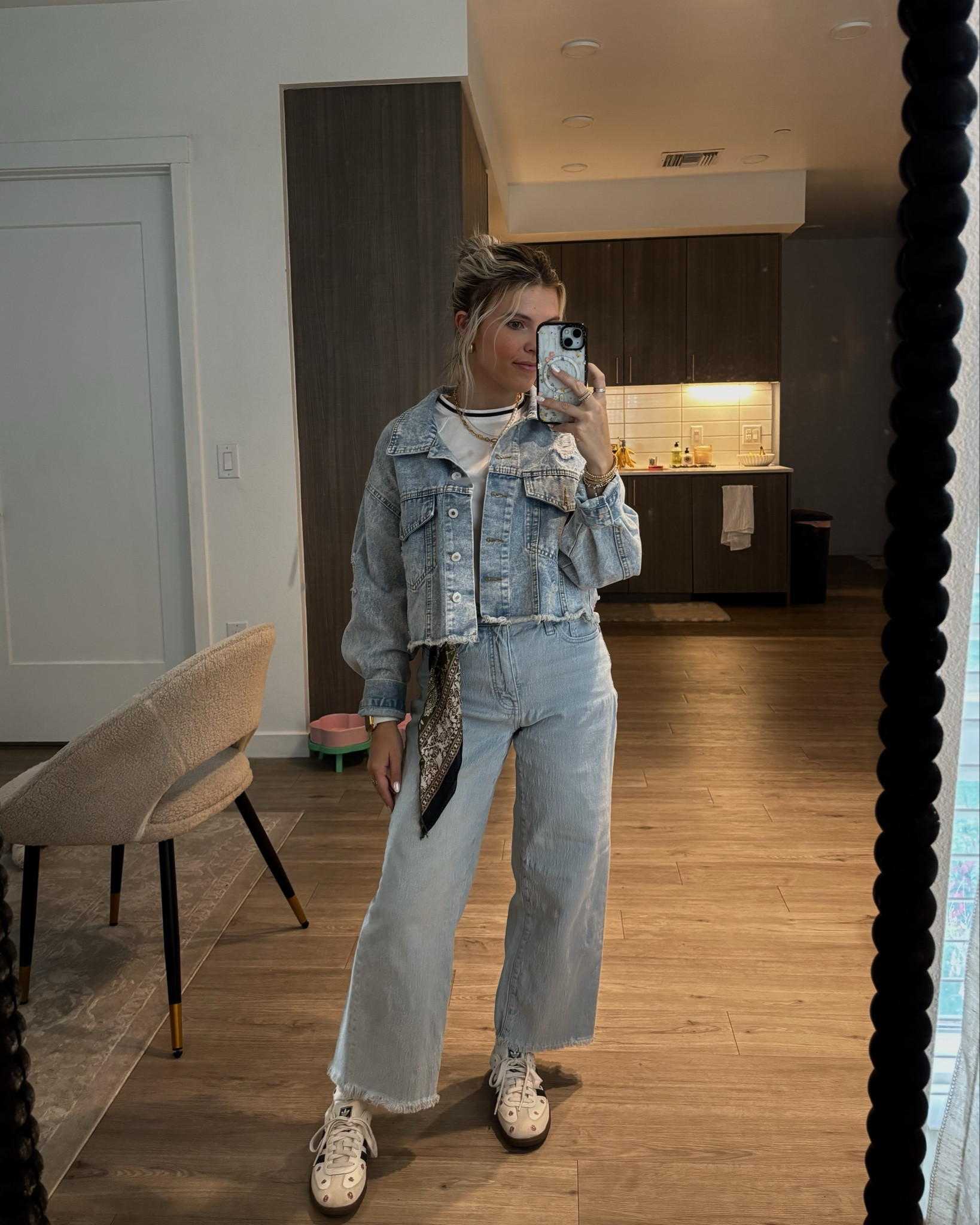 Denim in denim with Madewell and Levi’s jeans 

#LTKShoeCrush #LTKStyleTip #LTKPetite