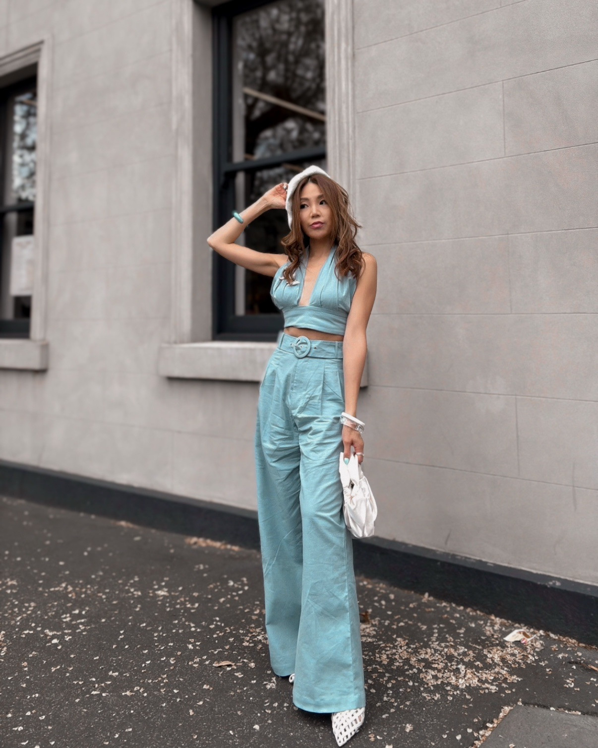 Kicking off @melbfashionweek having the biggest brooch blue fever 🩵🤍✨😜

(🔚for a closer look x)
Yes, brooches are having a moment 💁‍♀️

#MFW #Melbournefashionweek #broochtrending #outfitoftheday #fashionchic #streetstylechic

#LTKaustralia #LTKspring