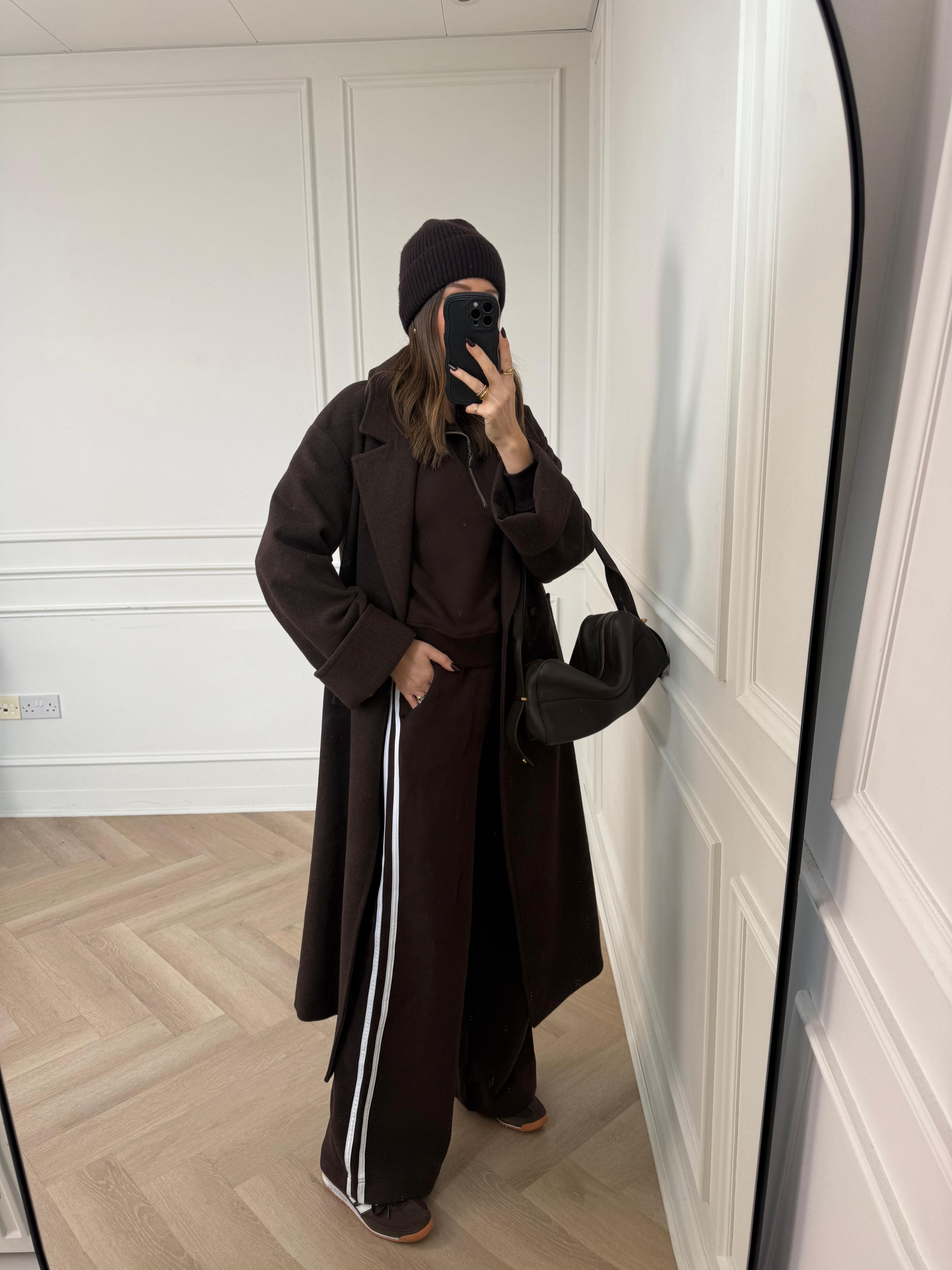 How we are styling WAT The Brand Wool Coat 🤎

autumn outfit
winter outfit
wool coat
WAT The Brand
Zara
Madewell
adidas Originals
Uniqlo 

 #LTKuk #LTKautumn #LTKstyletip