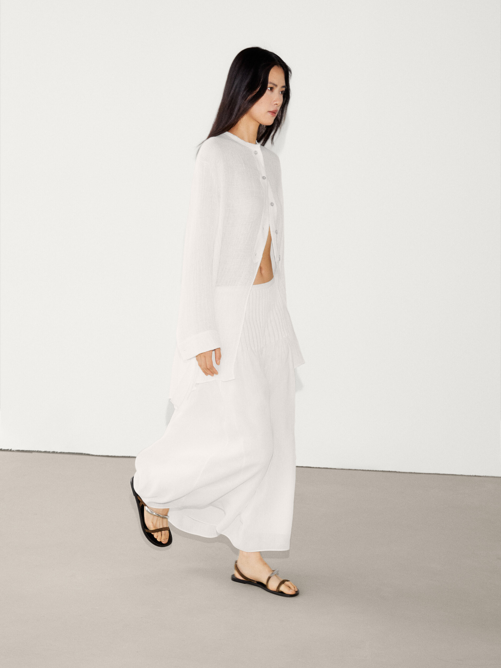 Linen blend skirt with pleated details | Massimo Dutti US