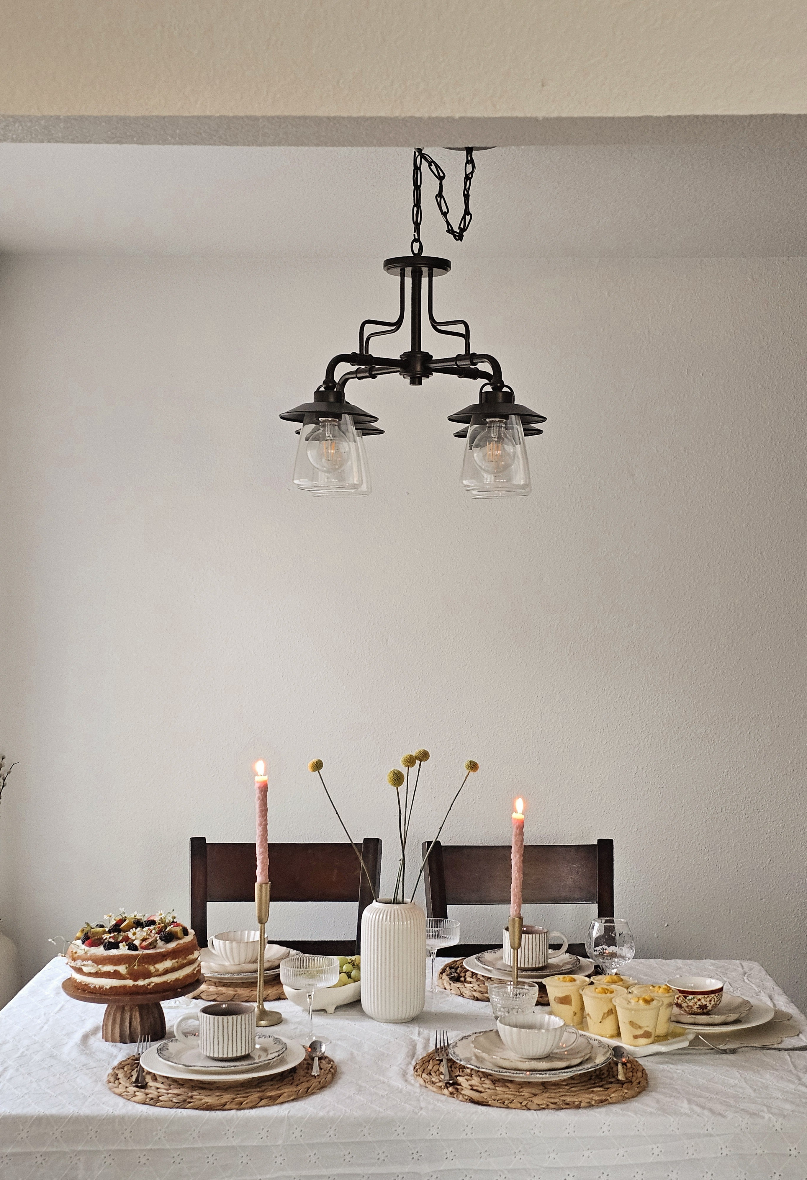 #softaesthetics #hosting #neutralhome #simplecozycorner #simpledecor 

#LTKmomlife #LTKHome #LTKSeasonal