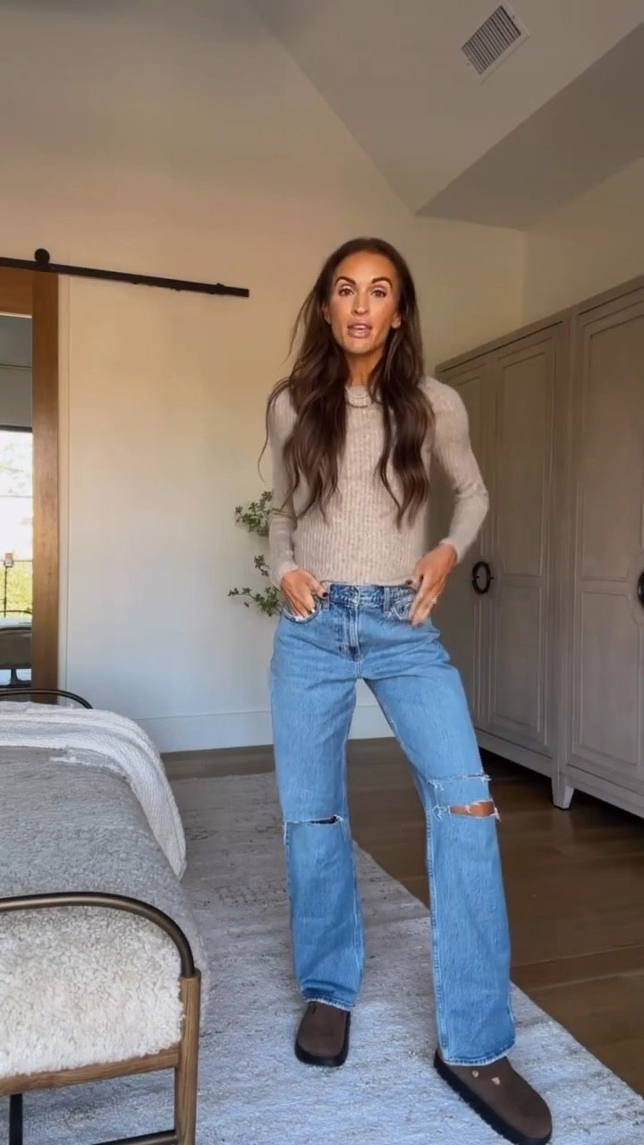 sweater + jeans on sale 🙌🏻

#LTKFindsUnder100 #LTKSaleAlert