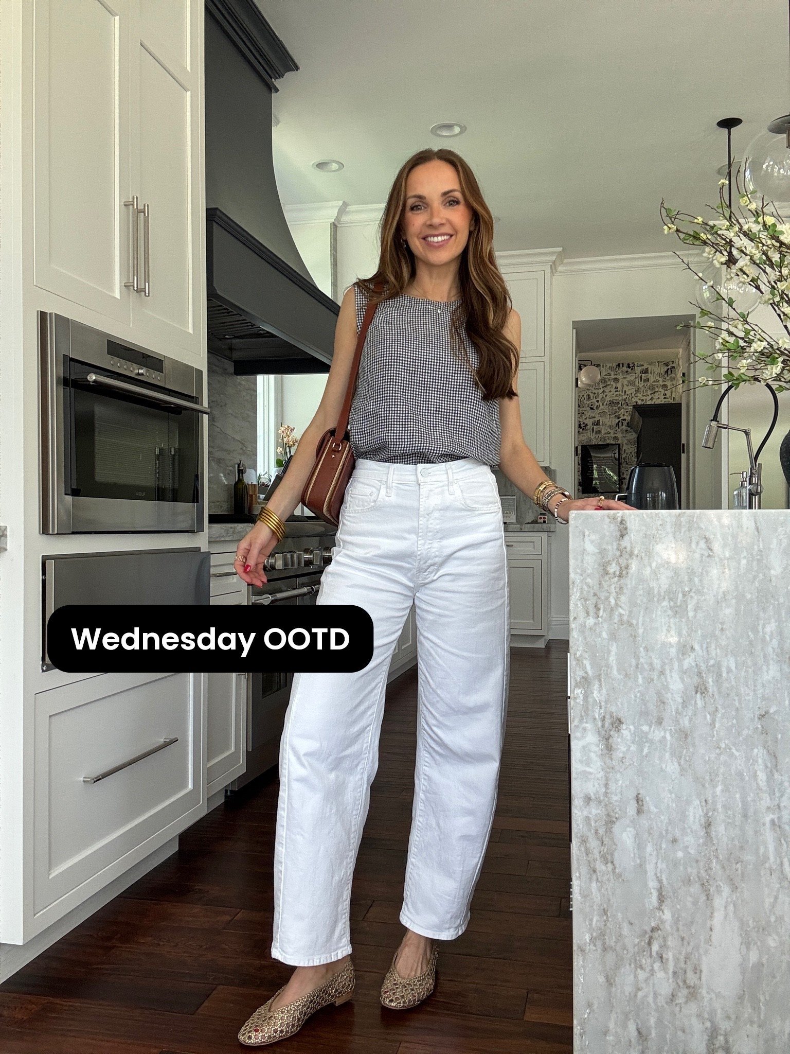 Wednesday outfit of the day for a hot summer day. This linen tank is wonderful!!

#LTKootd #LTKdayinmylife #LTKmomlife