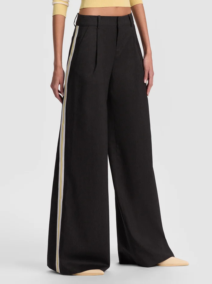 ERIC PANT WITH SIDE STRIPE | Alice + Olivia
