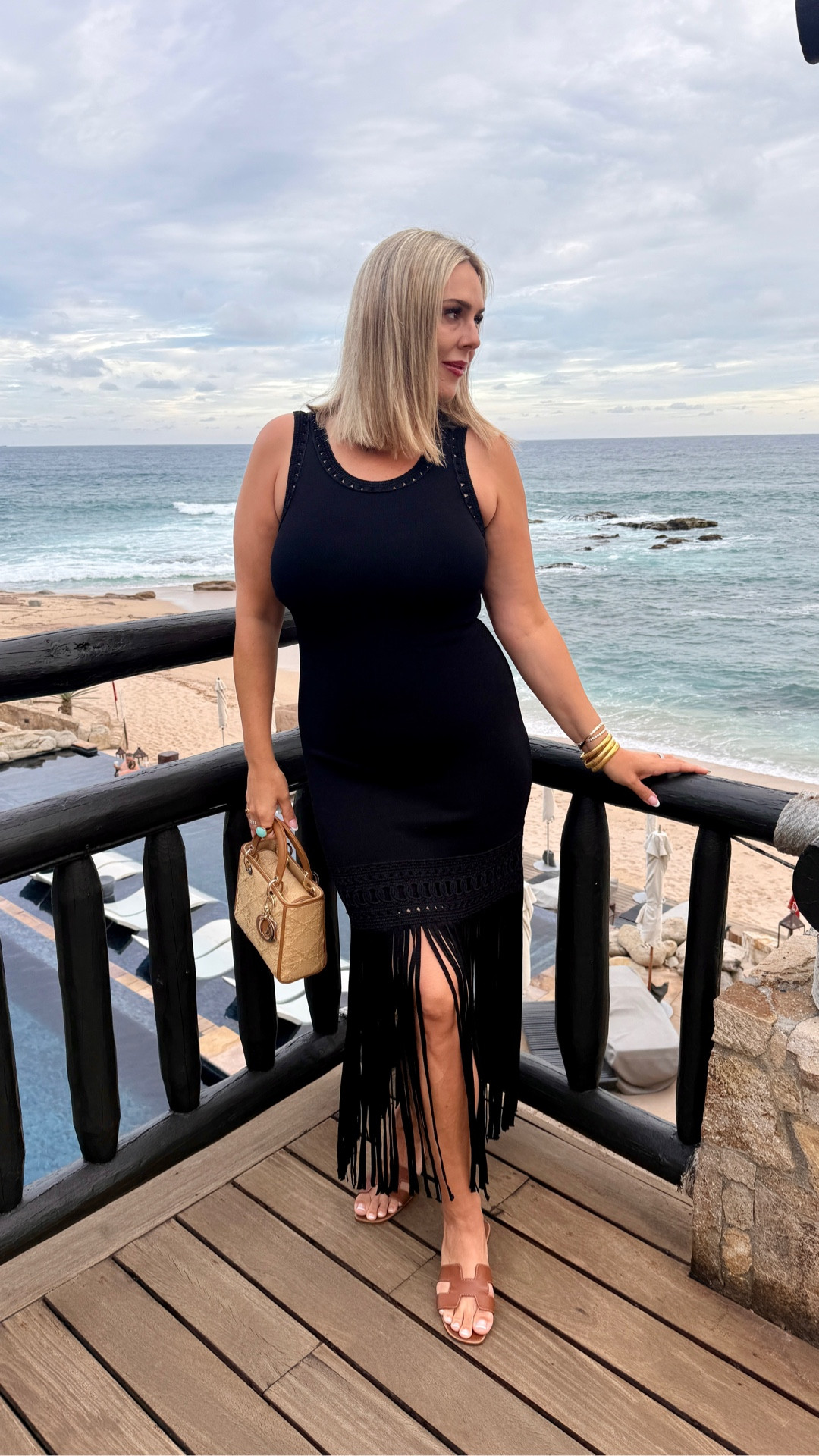 Wearing size 42 in this dress, it’s super stretchy!

Perfect look for a vacation dinner with hells or a flat 


#LTKStyleTip #LTKTravel #LTKMidsize