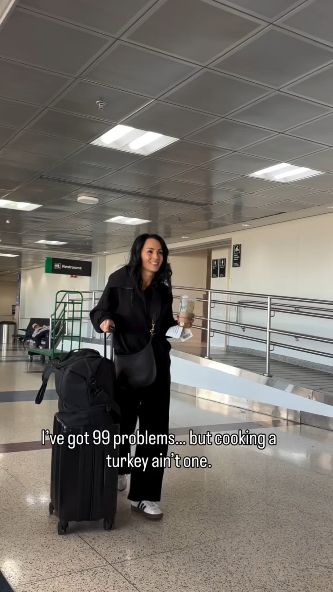 My Amazon set is on sale!
. 😅✈️ 

#TravelLife #AirportStruggles #ThanksgivingVibes #ltktravel #thanksgivingtravel

#LTKFindsUnder50 #LTKGiftGuide #LTKSaleAlert