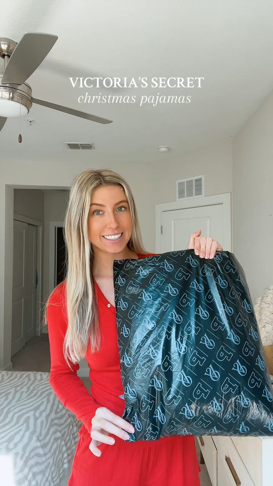 Victoria’s secret christmas pjs! XS and S

#LTKFindsUnder50 #LTKHoliday #LTKSaleAlert