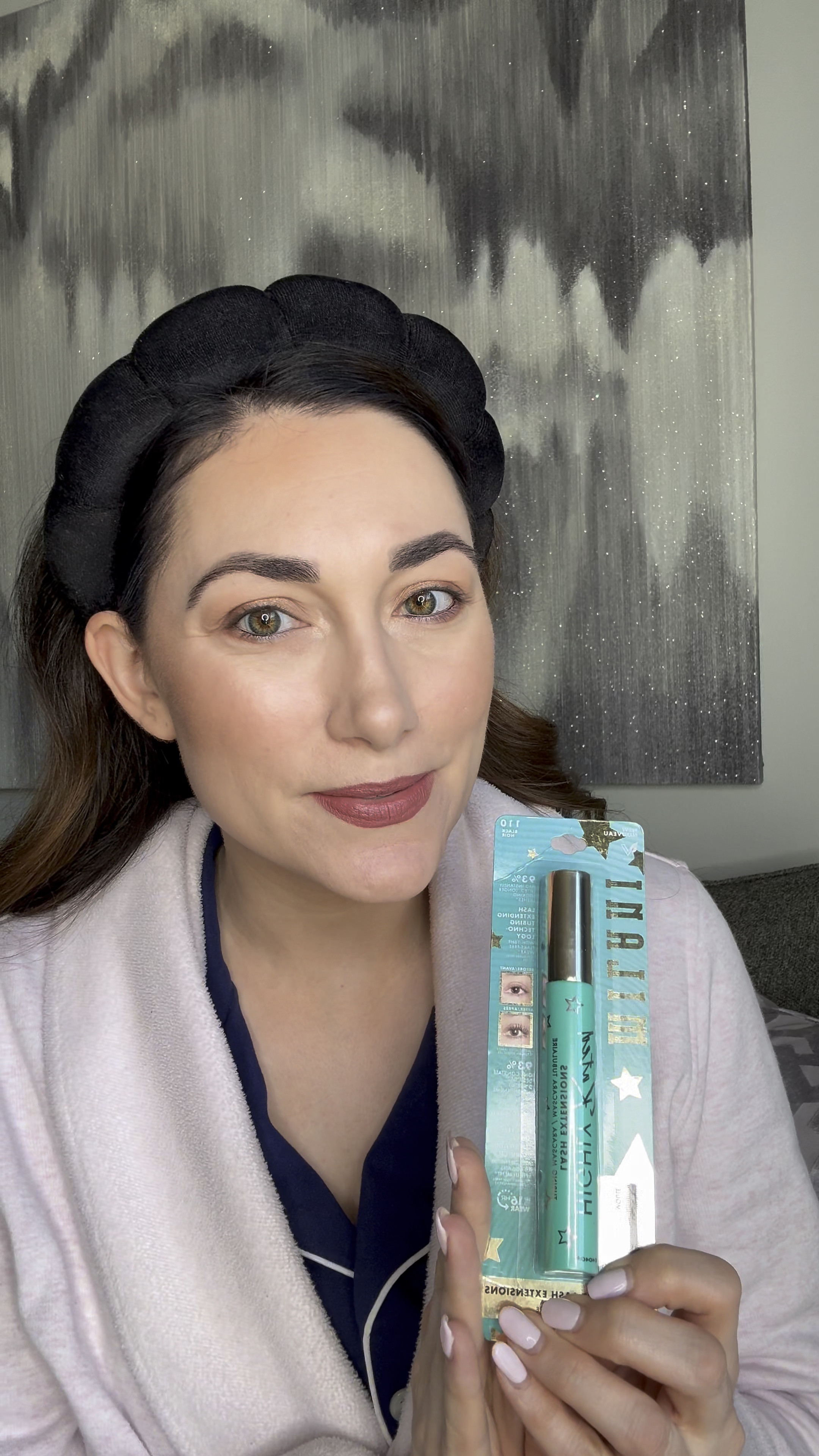 Trying out the Milani tubing mascara! I saw a girl on YouTube using it and it gave her the longest lashes. Not sure if did the same for me 🤷🏻‍♀️ You’ll have to let me know what you think⬇️

#LTKWatchNow #LTKBeauty #LTKFindsUnder50