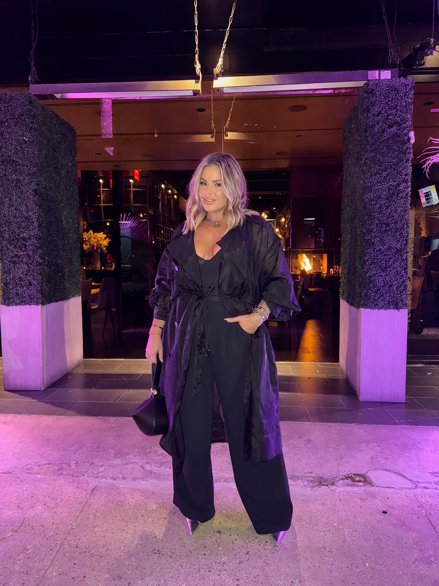 All of the items I’m wearing are older or sold out. I linked similar items here if you want to recreate this look. 



#LTKFindsUnder50 #LTKFindsUnder100 #LTKStyleTip