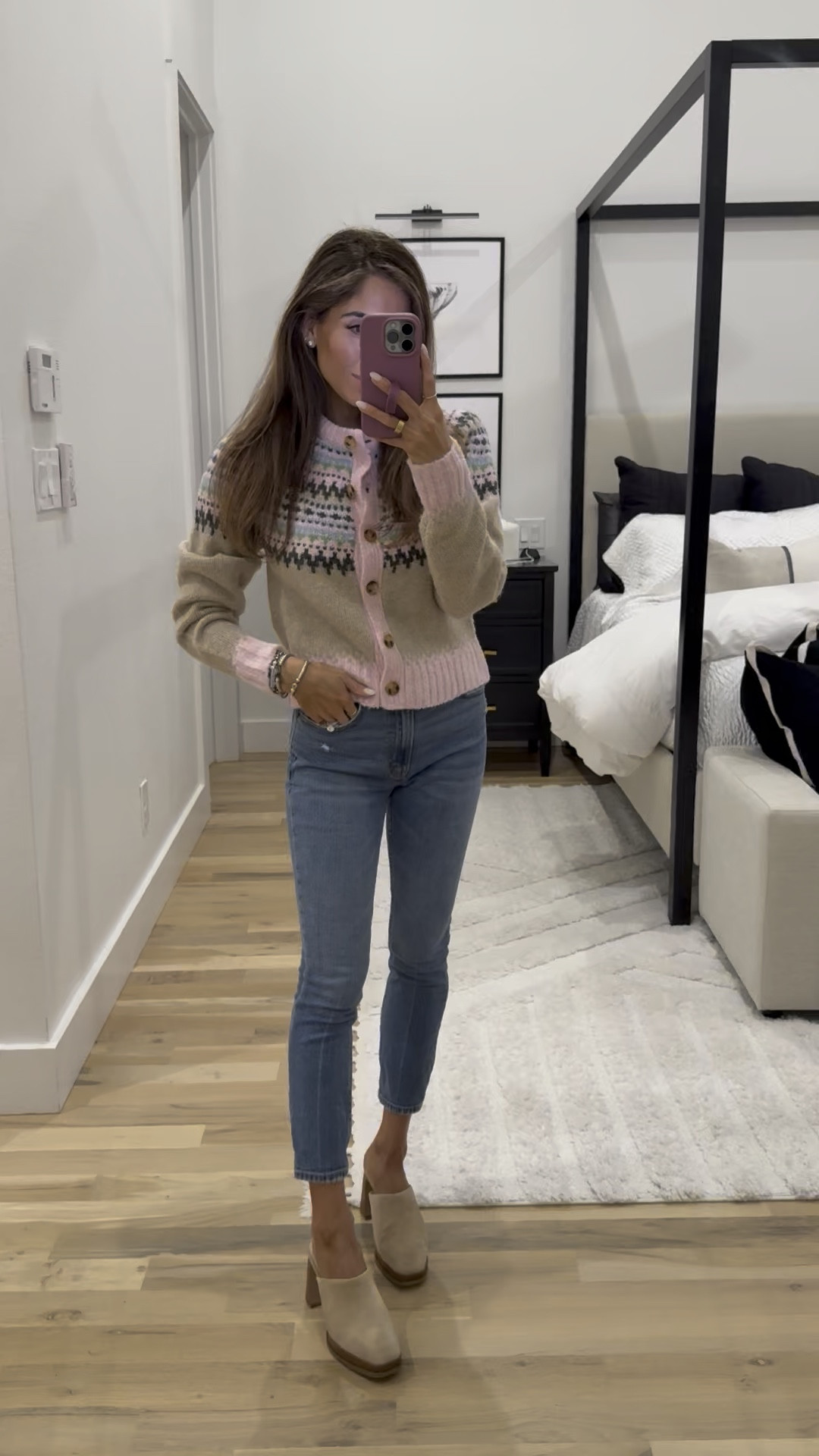 Holiday sweater size xs jeans mules 

#LTKHoliday #LTKootd