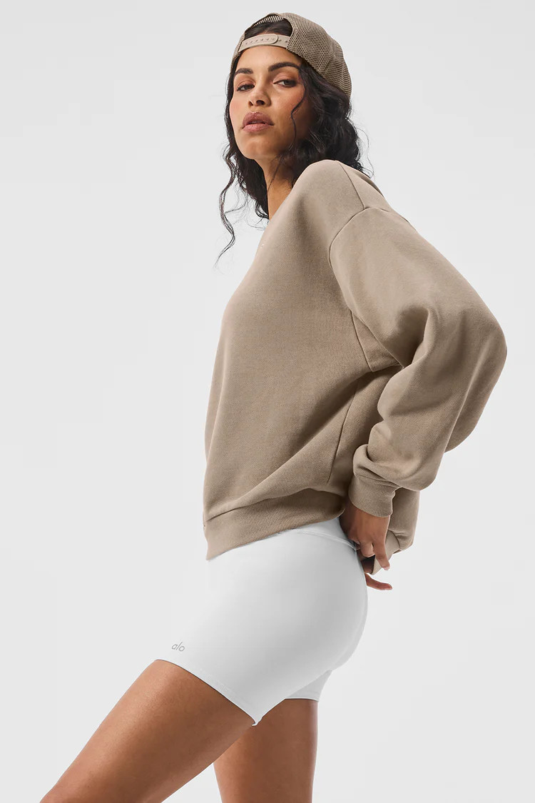 Accolade Crew Neck Pullover | Alo Yoga (US)