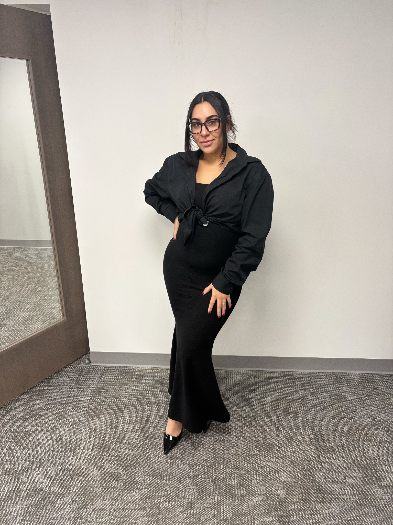 Work style, hand made dress & some cool accessories and I’m good to go!!


#workstyle #handmadedress #slowfashion #amazonheels #tiktokglasses #midsizefashion #howtolayer

#LTKStyleTip #LTKMidsize #LTKWorkwear