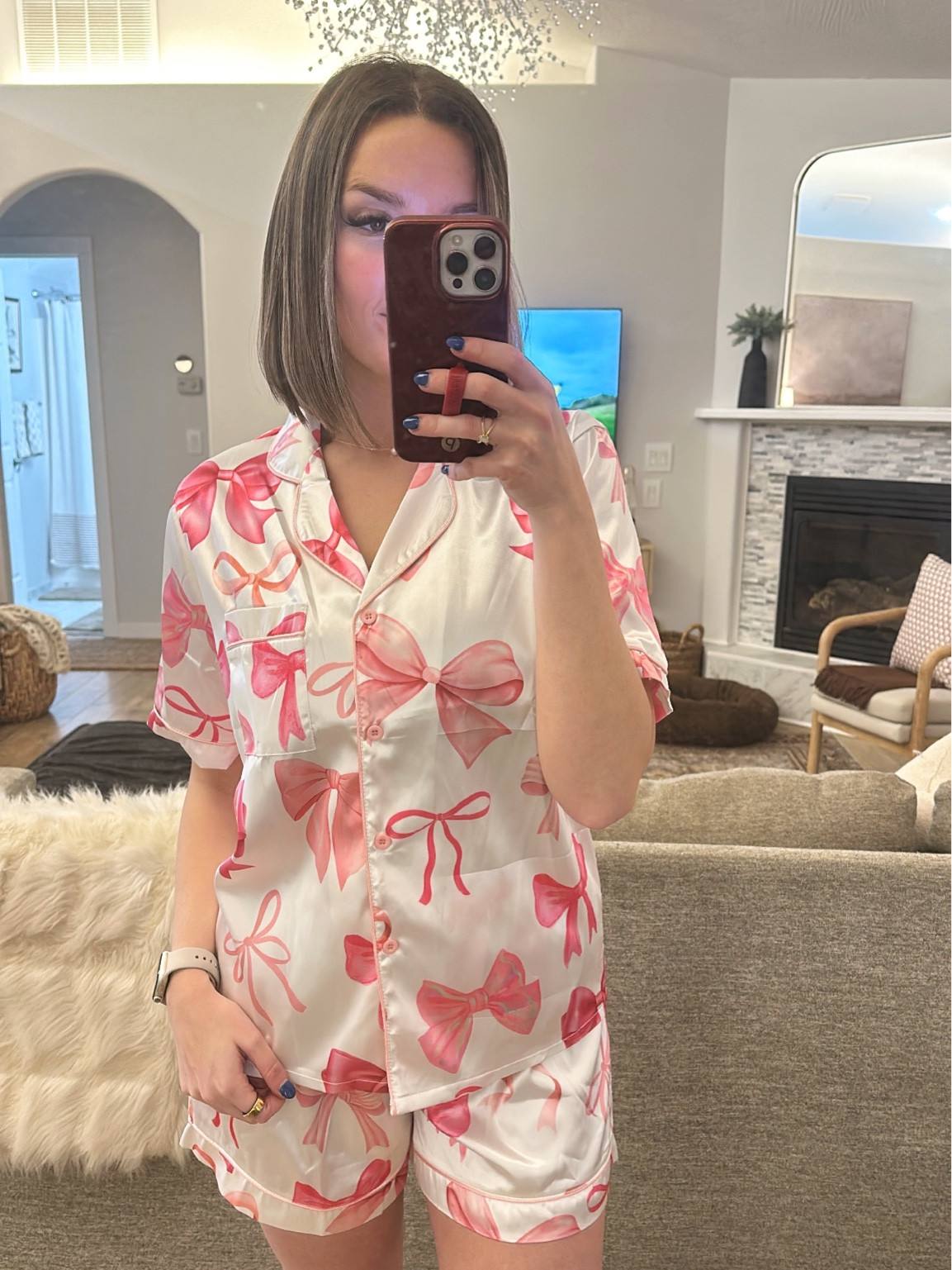 The CUTEST satin pink bow pajamas 🎀🎀 

Perfect for a Valentine’s Day gift — I’m definitely wearing these for my Galentine’s party 💋 Such good quality, fast shipping, & true to size. Run & get them in time for Valentine’s!!!! 

#LTKFindsUnder50 #LTKStyleTip #LTKGiftGuide