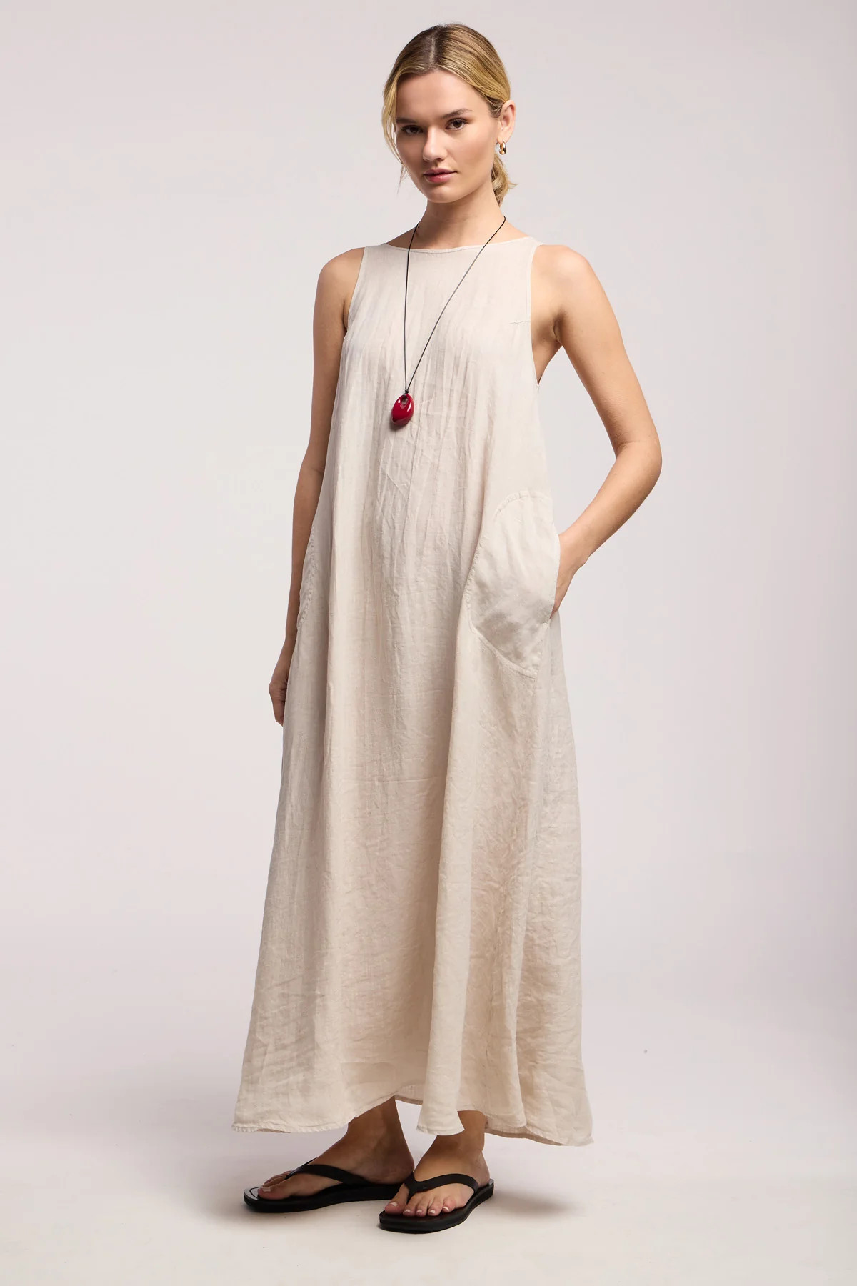 RETA WOVEN LINEN SLEEVELESS MAXI DRESS | Velvet by Graham & Spencer