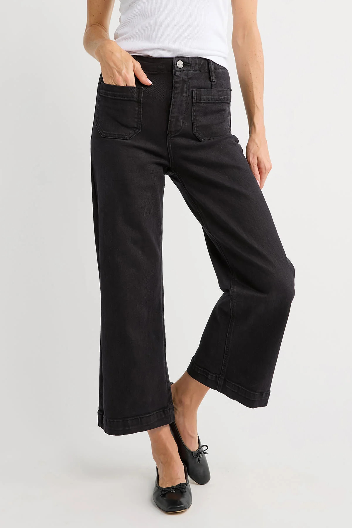 Risen Cropped Patch Pocket Black Jeans | Social Threads