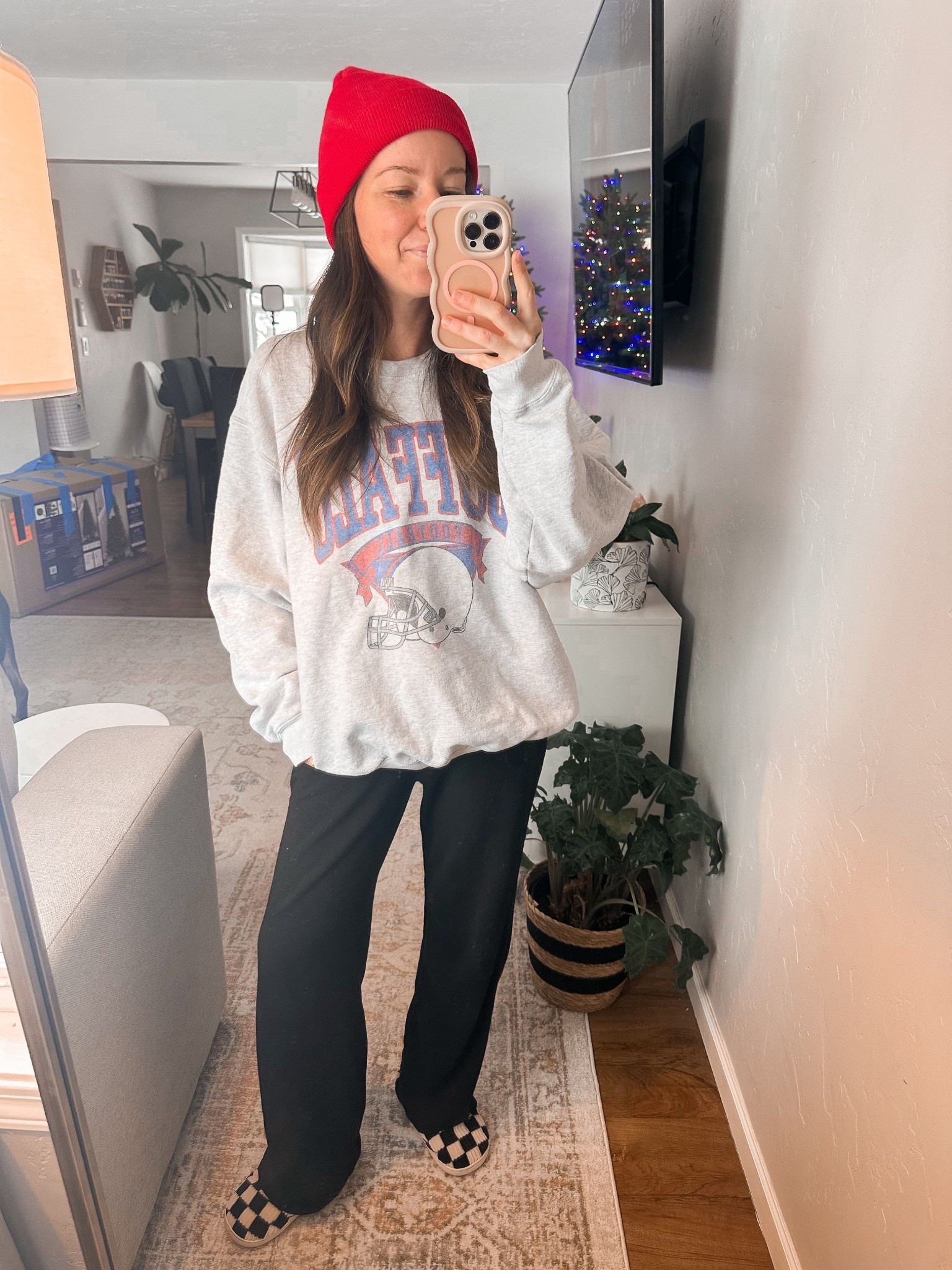 Football Sunday OOTD. ❤️💙

#LTKFindsUnder50 #LTKootd #LTKPetite