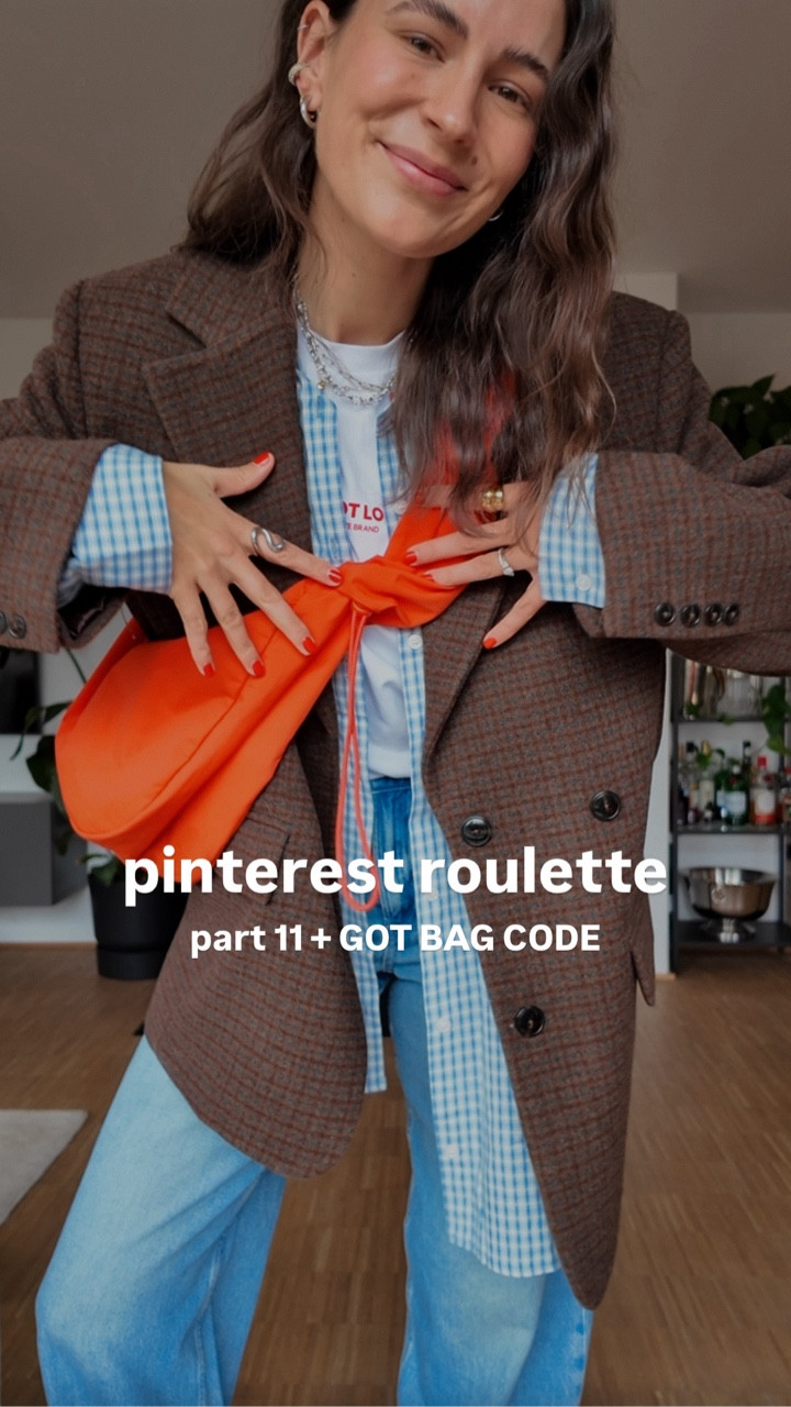 ich wollte unbedingt meine @gotbag moon bag ruffle in hot coral tragen ❤️‍🔥 l anzeige
also hab ich bei pinterest nach „orange bag outfit“ gesucht und wurde (mal wieder) nicht enttäuscht 🌚
ich liebe es, wie ich durch dieses format meinen kleiderschrank immer wieder neu entdecke und plötzlich kombis trage, die ich so nie gestylt hätte ✨
und ganz ehrlich:
die tasche setzt dem look einfach die krone auf ❤️‍🔥

🔥 es gibt die moon bag ruffle übrigens in noch mehr farben –
mit LISALXNGE10 bekommt ihr 10% auf alles im got bag shop

mit welcher farbe soll ich das nächste outfit stylen? 👀🎰