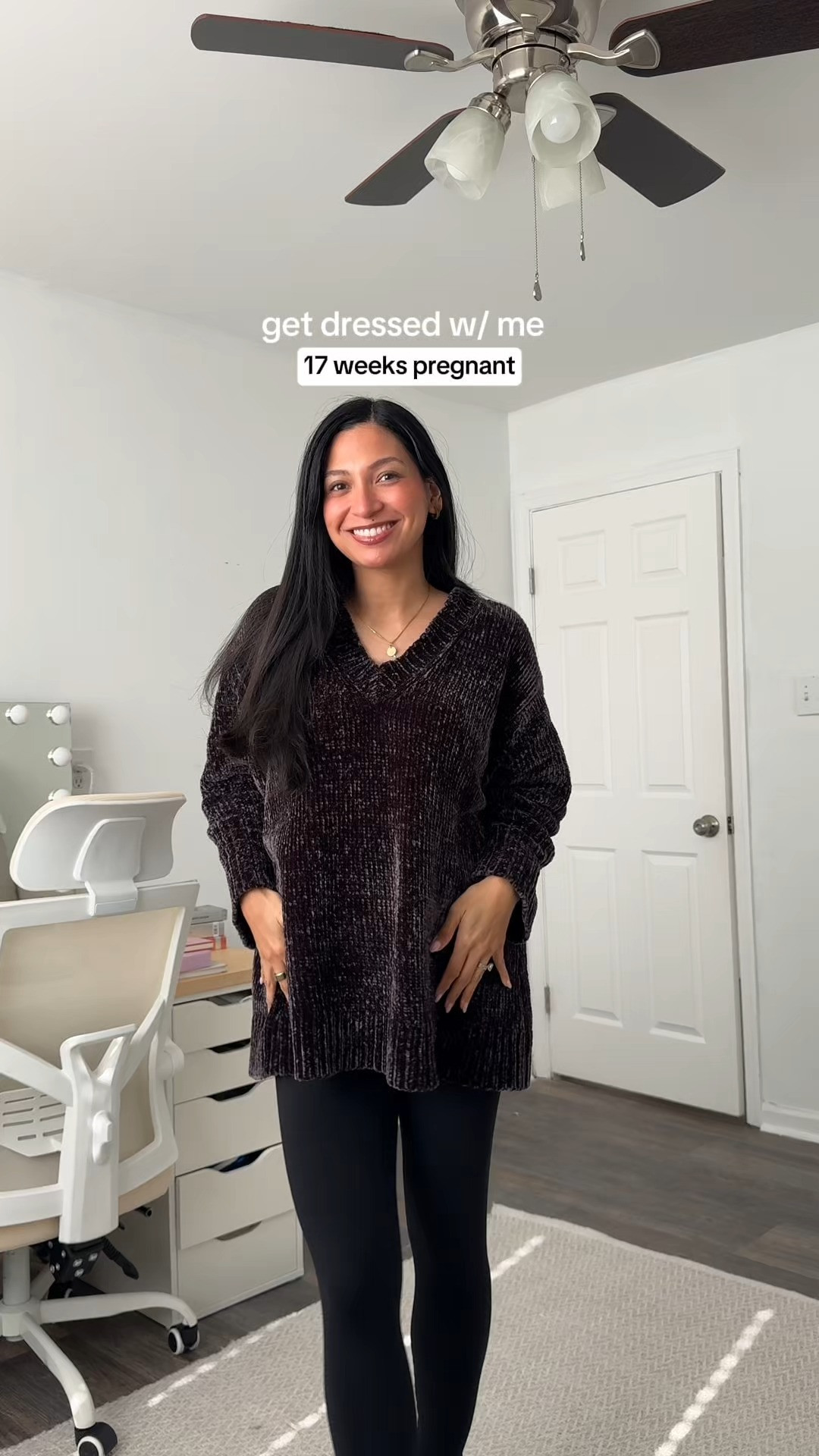 What I wore 17 weeks pregnant  

 #LTKmomlife #LTKBump