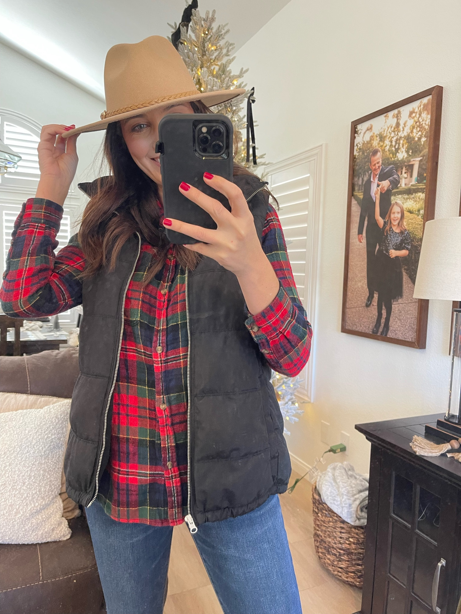Styling a flannel this holiday season…



#LTKCyberWeek #LTKstyletip #LTKsalealert