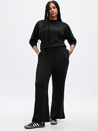 Mid Rise Cloudlight Straight Leg Sweatpants | Gap (US)