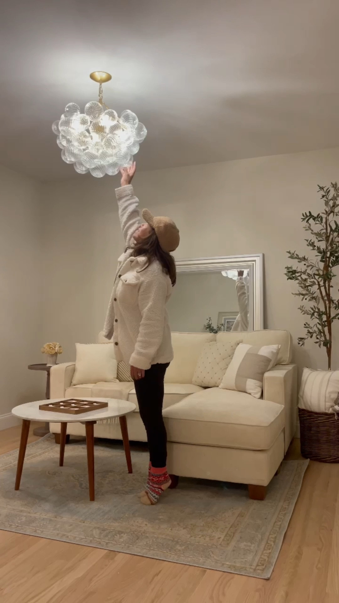 Final touches make all the difference.
This light was one of the last layers in the family room — simple, unexpected, and such a good designer-look find. It adds just enough presence without overpowering the space ✨

#LTKHome