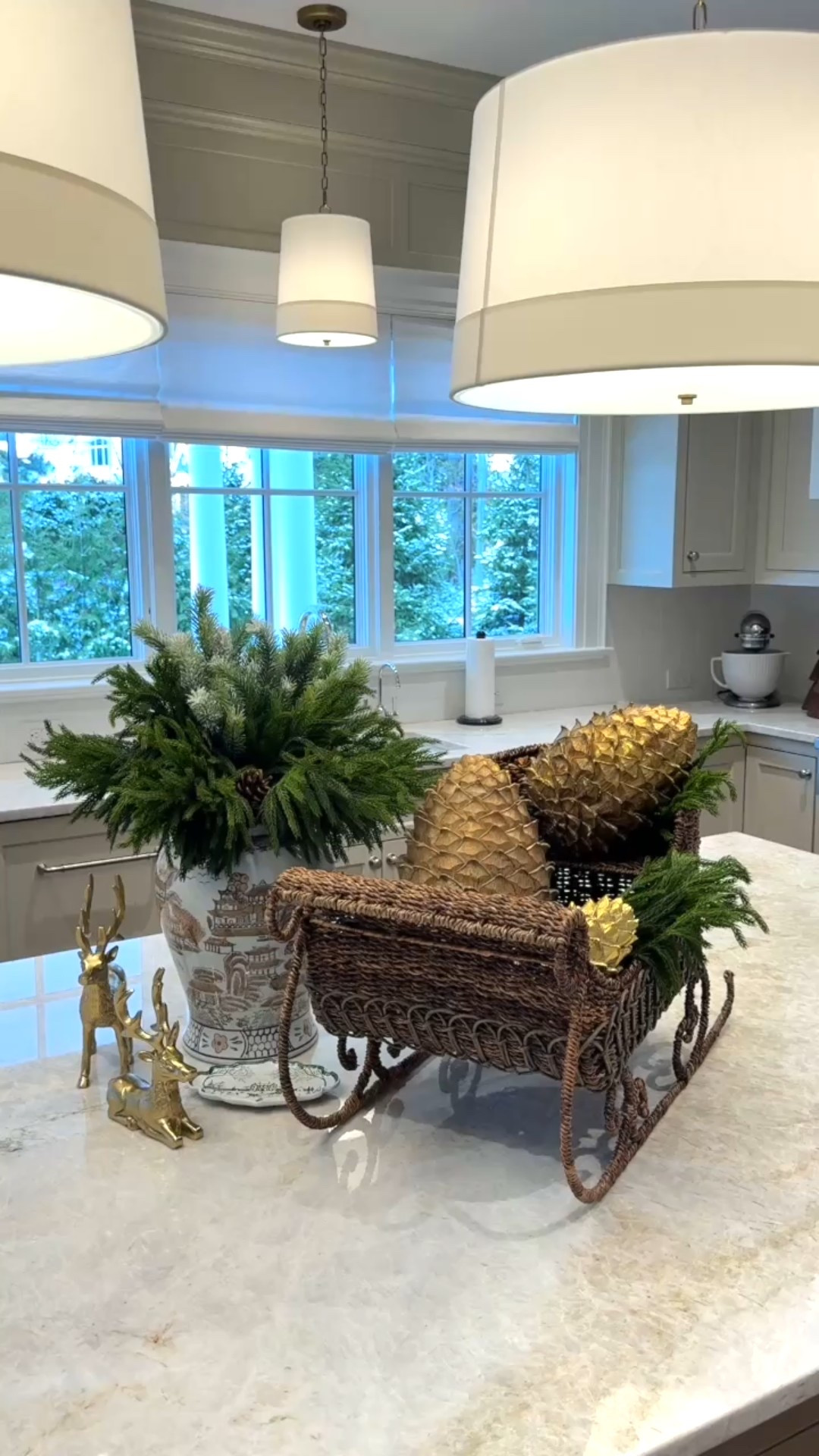 My parent’s island Christmas decor! 🎄



#LTKGiftGuide #LTKHoliday