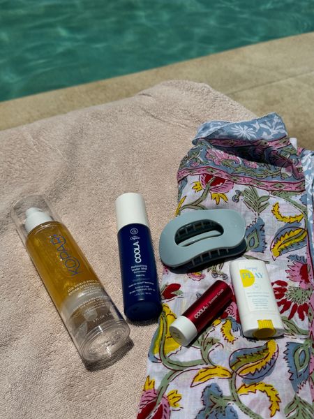 Pool
Essentials 

#LTKtravel #LTKfindsunder50 #LTKSeasonal