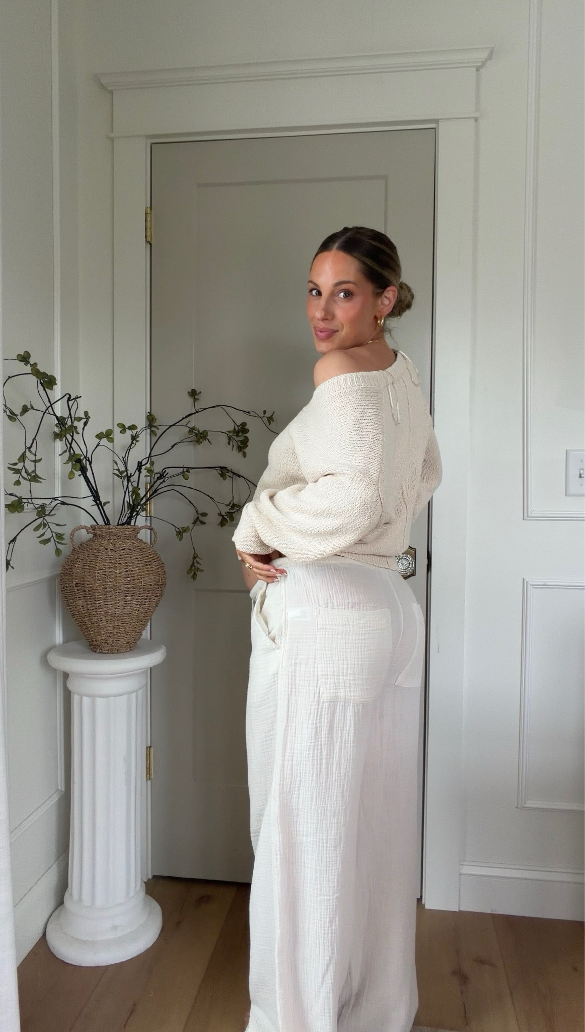 Makin’ the booty pop with these muslin lounge pants 😘😘

#target #targetfashion #momlife #loungewear #muslinpants

#LTKBeauty #LTKselfcare #LTKmomlife