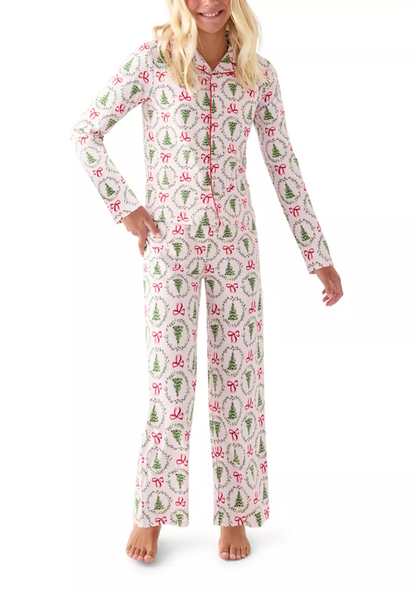 Unisex Big Kid Holiday Bows & Wreaths Notch Collar Pajama Set | Belk