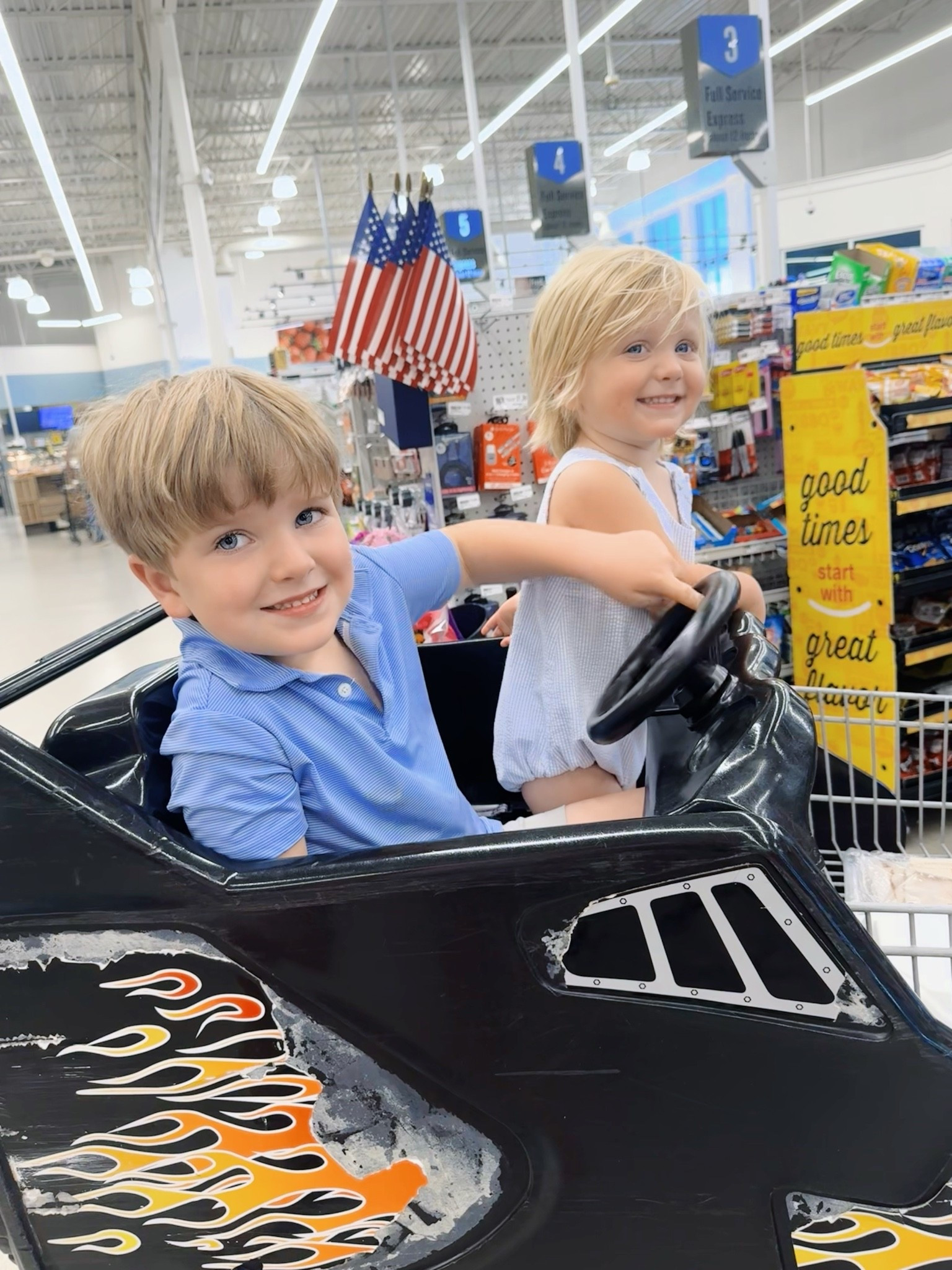 And nothin’ like our Sunday post-church grocery store 🏬 run with the race car 🏎️ cart 🛒 ofcourse hehe - they’re favorite!! 🤩 I’ll always cherish these sweet days!! 🫶🏽🥰❤️