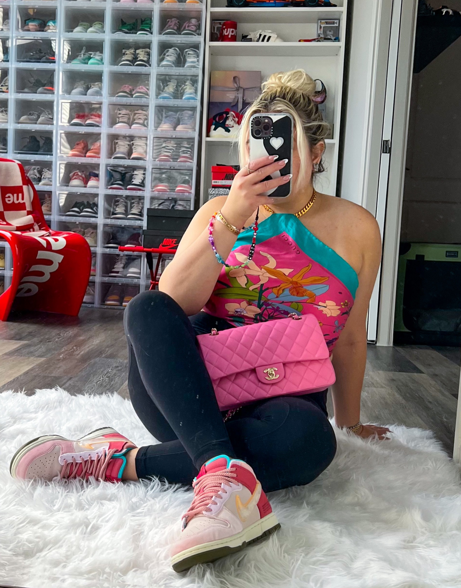 Merry Barbenheimer day! Which are you seeing today? Neither, one, or both?

Also, what sneakers give the most Barbie energy…? Or Oppenheimer?



#barbenheimer #snkrskickcheck #socialstatus #dunkmid #streetwearcathedral #streetwear 

#LTKcurves #LTKstyletip #LTKshoecrush