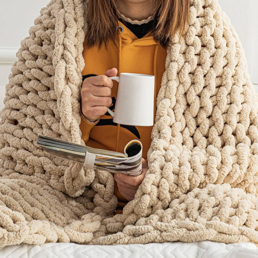 HEARTH & STONE Chunky Knit Blanket 50"x60" - Fluffy Weighted Throw Blanket - Hand Made Yarn Knitt... | Amazon (CA)