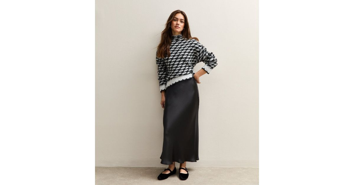 Petite Black Satin Bias Cut Midi Skirt | New Look | New Look (UK)