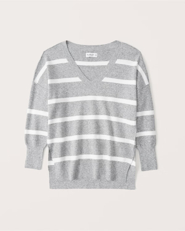 LuxeLoft Oversized Legging-Friendly V-Neck Sweater | Abercrombie & Fitch (US)