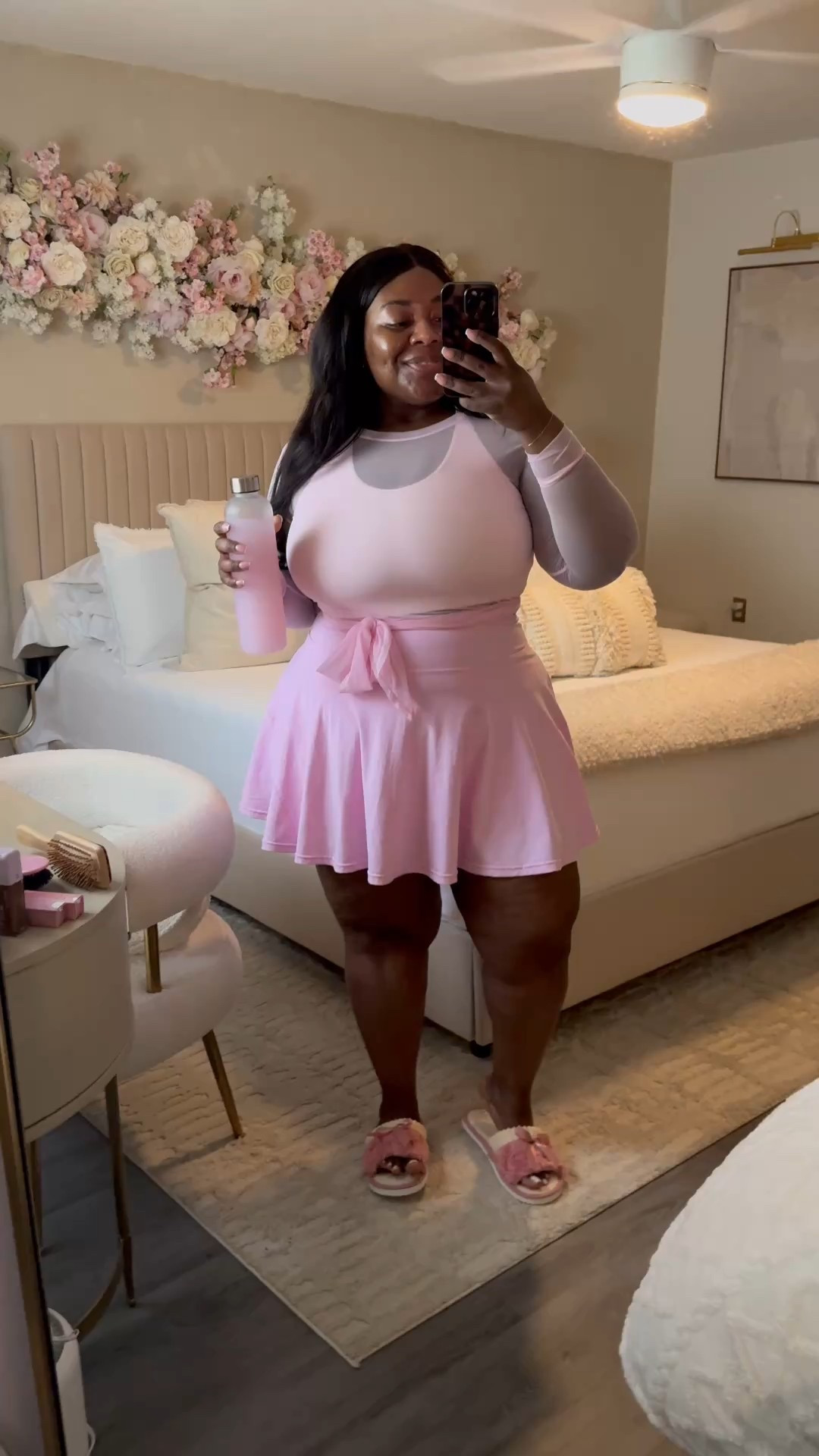 On mondays we wear pink! Ditched my sweats for something more cute and Rosey for my Monday morning meetings. Such a cute ballet core look that can be for lounging or workout.

2X in everything 



#LTKFindsUnder100 #LTKPlusSize