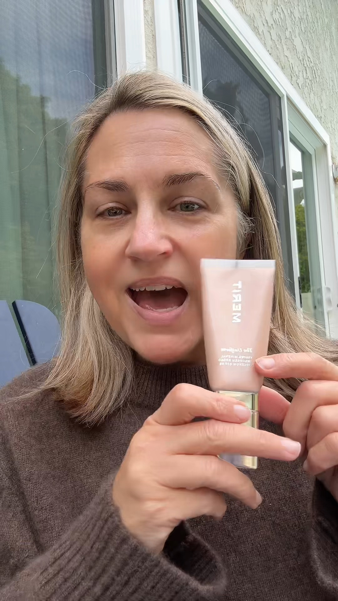 I am always really impressed with everything Merritt does. This tinted broad-spectrum mineral sunscreen is such a lovely formula & it makes my skin look great.  ￼