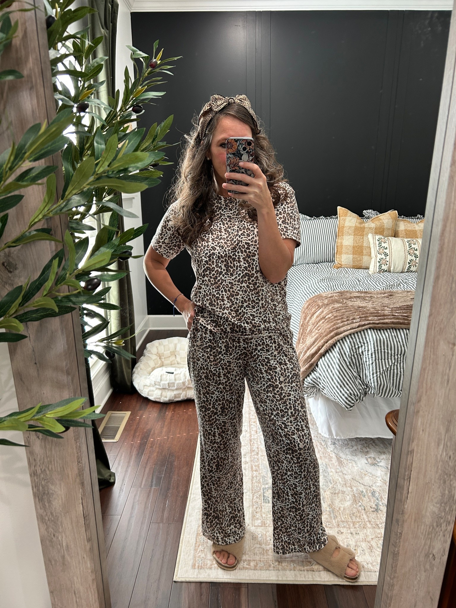 My Jammie’s 🤩

Pajamas, pjs, pajama set, sleepwear, leopard print

#LTKmomlife #LTKootd