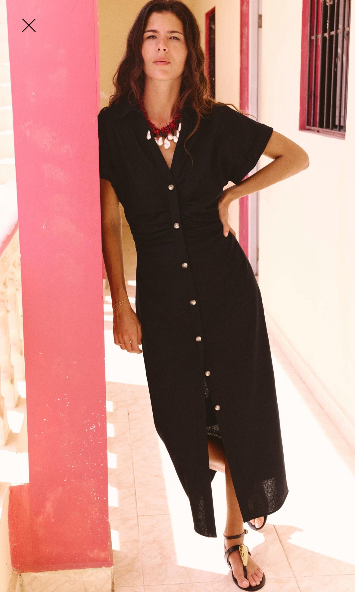 When our friend wore this Zara dress to a casual work event and we made her send all of us the link! 👌

#LTKFindsUnder100 #LTKWorkwear #LTKOver40