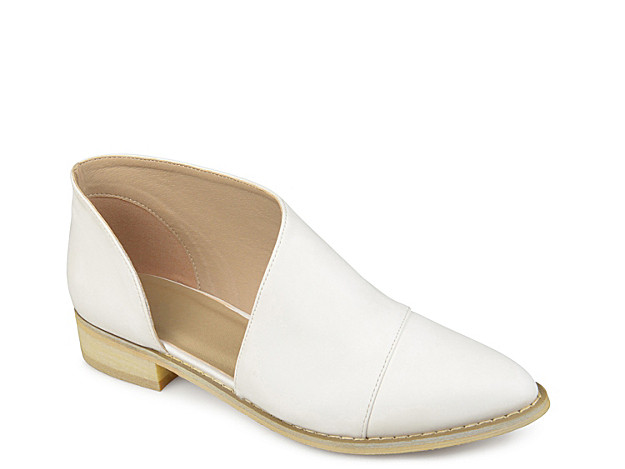 Journee Collection Quelin Flat - Women's - White | DSW