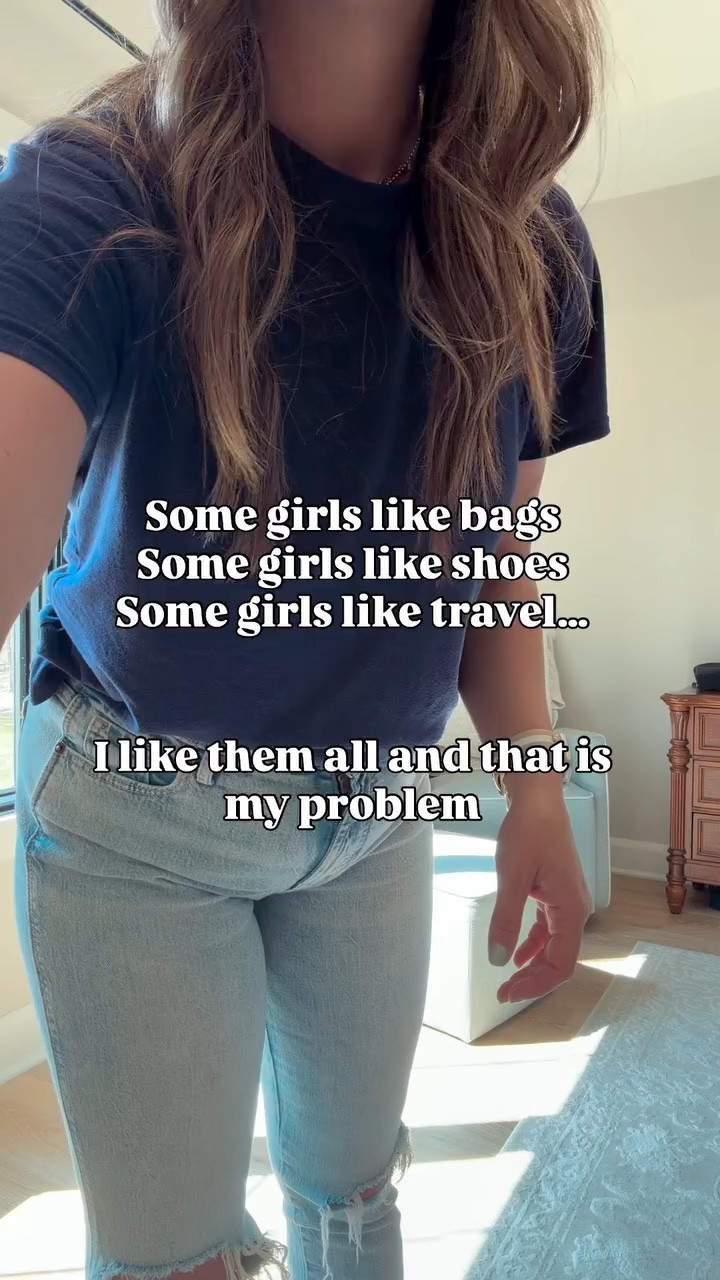 It’s a real struggle 😂 #millenialmom #lifeandstyleblogger #casualstyle