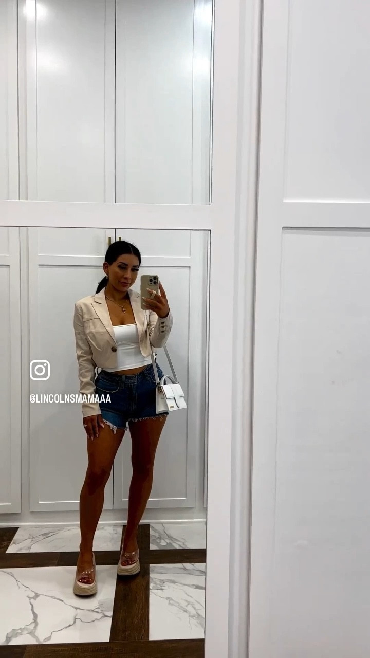 Wearing 25 in shorts. Heels are zara linked here https://c8.is/3O1wXvD

TikTok h&m haul. Vacation haul. Spring haul. Summer haul 

What I ordered today
Unboxing 
Haul

Outfit inspo 
Spring fashion 

Try on haul
Outfit inspo 
Spring fashion
Spring outfits
Casual style 


Mother's Day Gifts
Wedding Guest Dress
Taylor Swift Outfit
Country Concert
Dress
Nashville Outfits
Maternity
Mother's Day
White Dress
Spring Dress
Sneakers
Neutral sneakers


Wedges 
Clear wedges


#liketkit #LTKstyletip #LTKsalealert #LTKworkwear #LTKshoecrush #LTKunder50 #LTKGiftGuide #LTKtravel #LTKwedding #LTKSeasonal


#LTKstyletip #LTKfit #LTKcurves