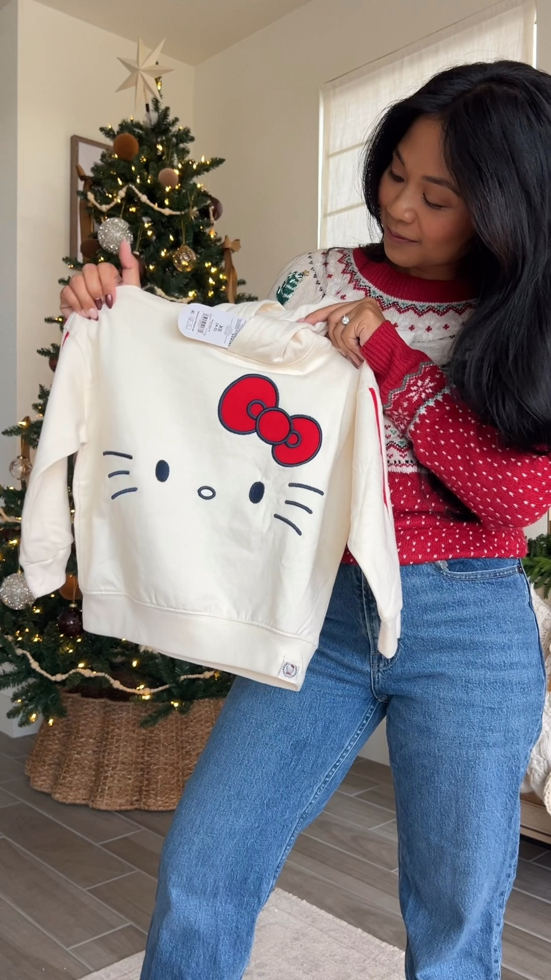 #walmartpartner @walmart #walmart

These Hello Kitty pieces are perfect for your Hello Kitty lover! Both pieces are under $15 🙌🏽

#LTKHoliday #LTKGiftGuide