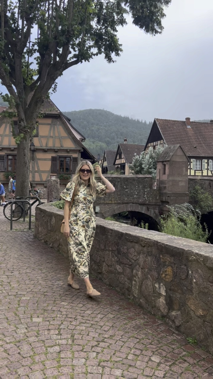 My fave tuckernuck silhouette, wearing the XS. 
Shoes are Stubbs and Wootton 
Glasses are Jimmy Fairly

#LTKstyletip #LTKitbag #LTKtravel