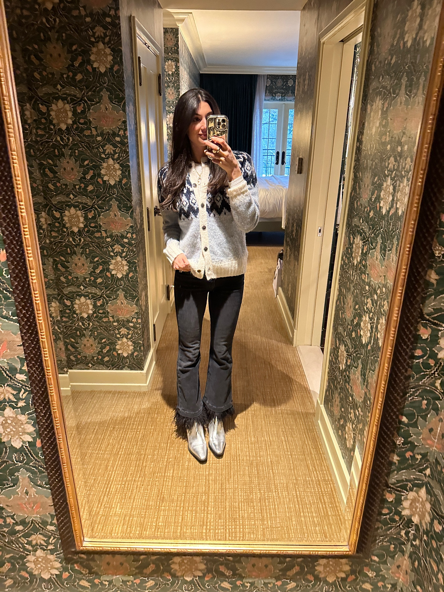 Outfit of the day 
Winter look
Winter outfit
Cardigan sweater 

#LTKtravel #LTKSeasonal #LTKstyletip