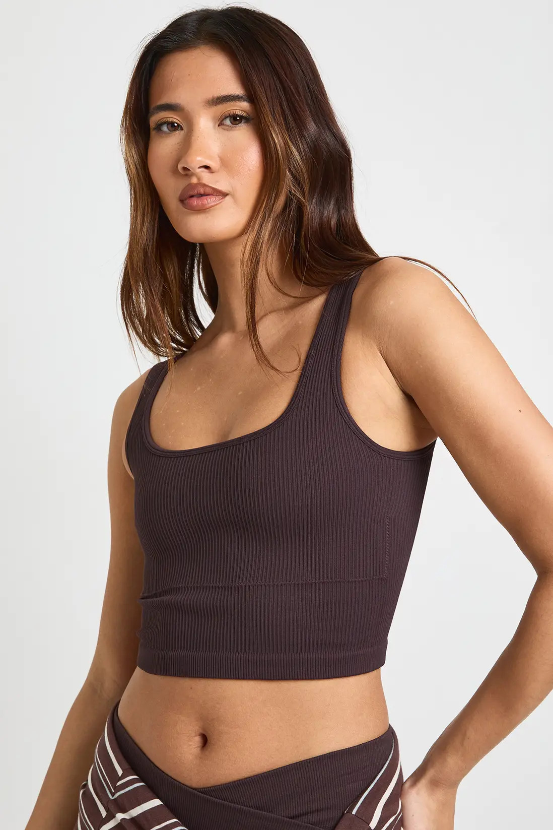 Chocolate Contour Ribbed Padded Seamless Scoop Neck Active Top | Boohoo | Boohoo.com (UK & IE)