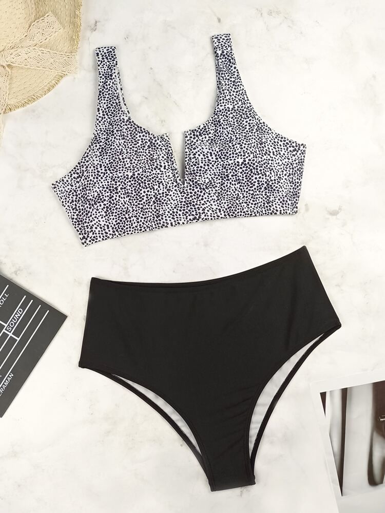 Plus Dalmatian Print V Wired Bikini Swimsuit | SHEIN