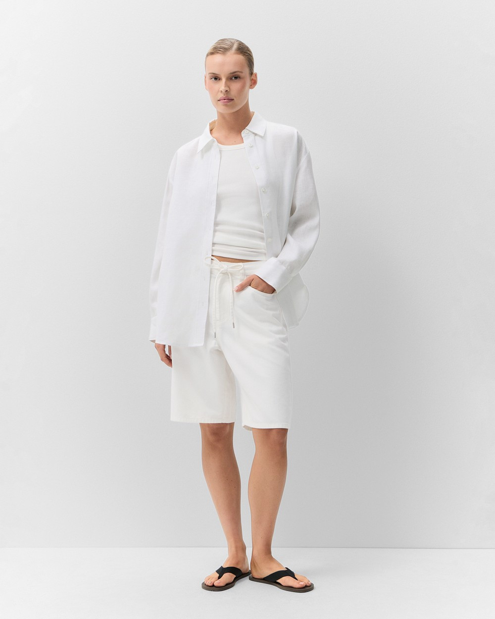 UNISON - Relaxed Bermuda Short - Shorts (Oyster) Relaxed Bermuda Short | THE ICONIC (AU & NZ)