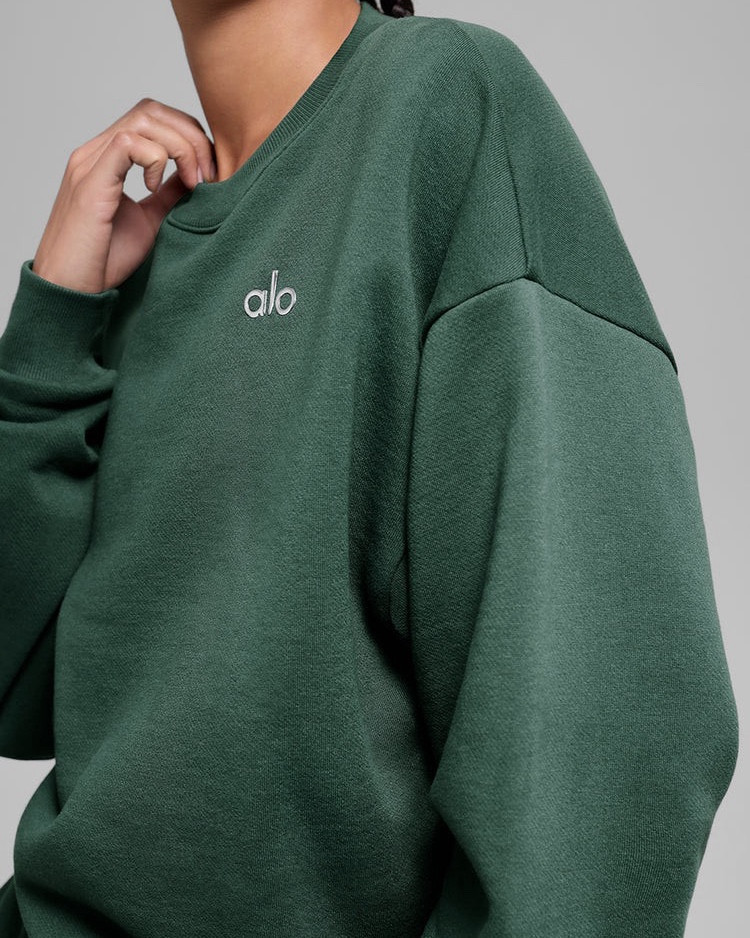 Quick stop at Alo 👀✨
Could not leave without this set… limited edition, Clover Green

#LTKHoliday #LTKGiftGuide #LTKSeasonal