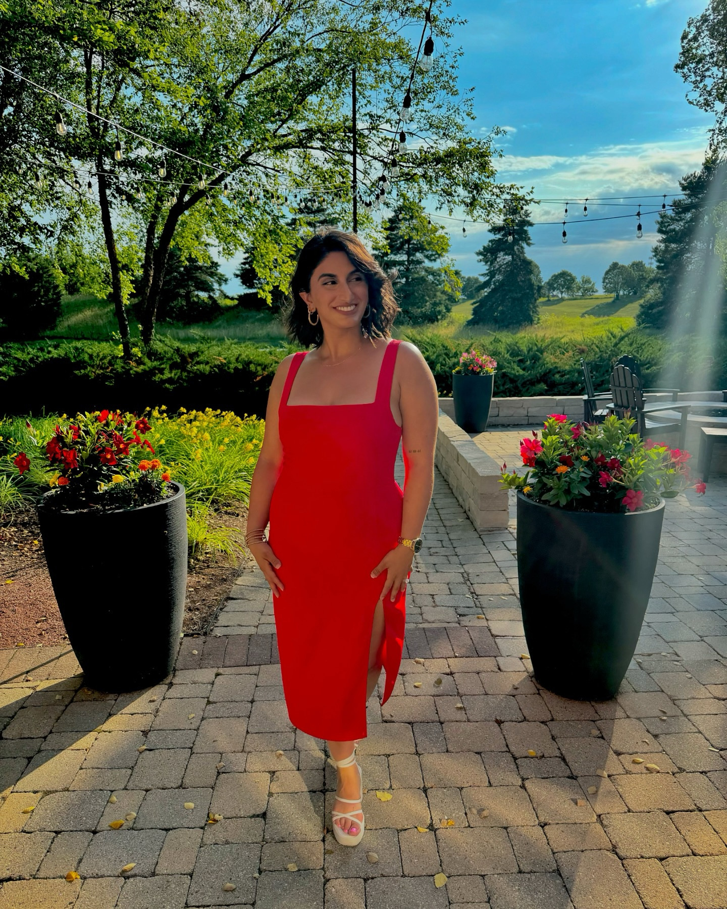 I love celebrating love with my love. Wearing the Aritzia 90’s slit dress in red. Currently not available in this color but have linked their available colors  ♥️
•
•
•
#explore #chicagoblogger #chicagostyle

#LTKStyleTip #LTKWedding #LTKSeasonal