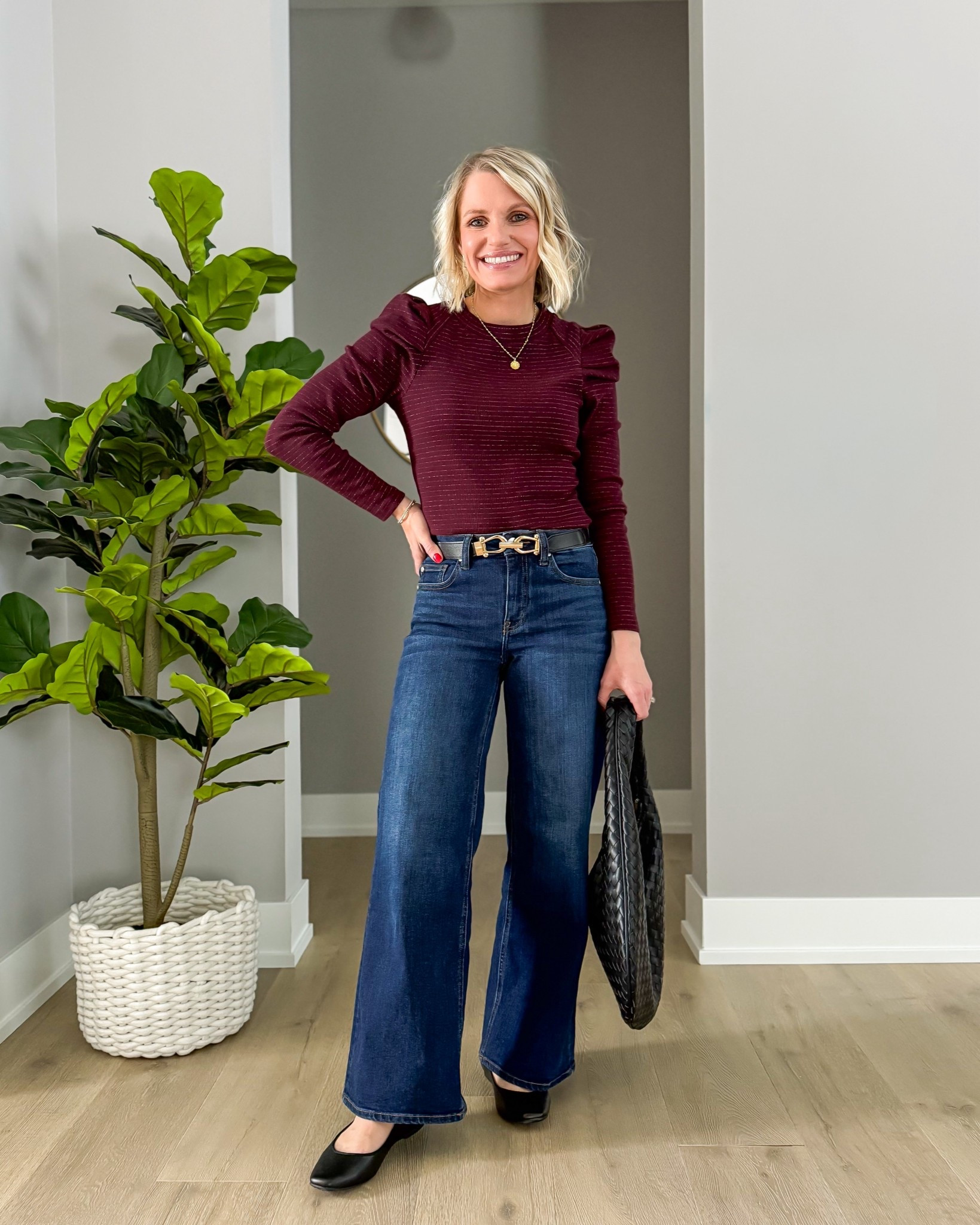 I love these wide leg jeans! 👖 I’m wearing a size 25/28 inseam

#LTKPetite #LTKOver40 #LTKSeasonal